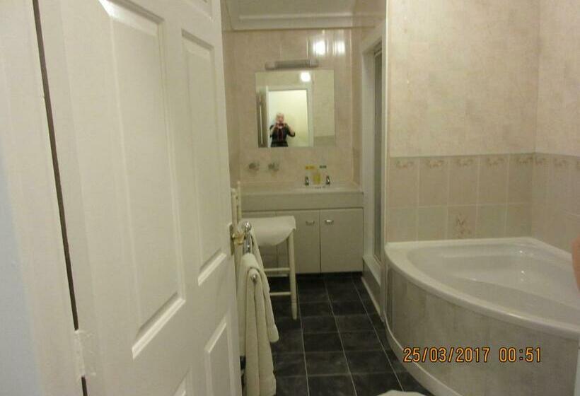 Quarto standart vista jardim, Bron Menai Guest House