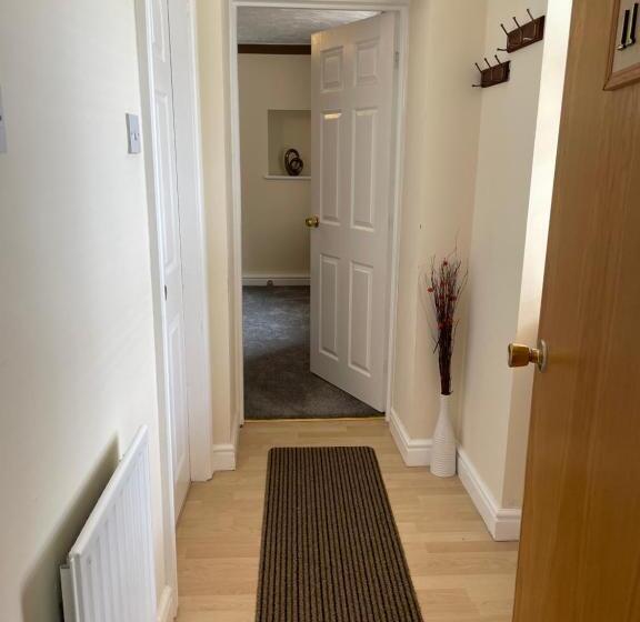 Quarto Standard para Deficientes, Bron Menai Guest House