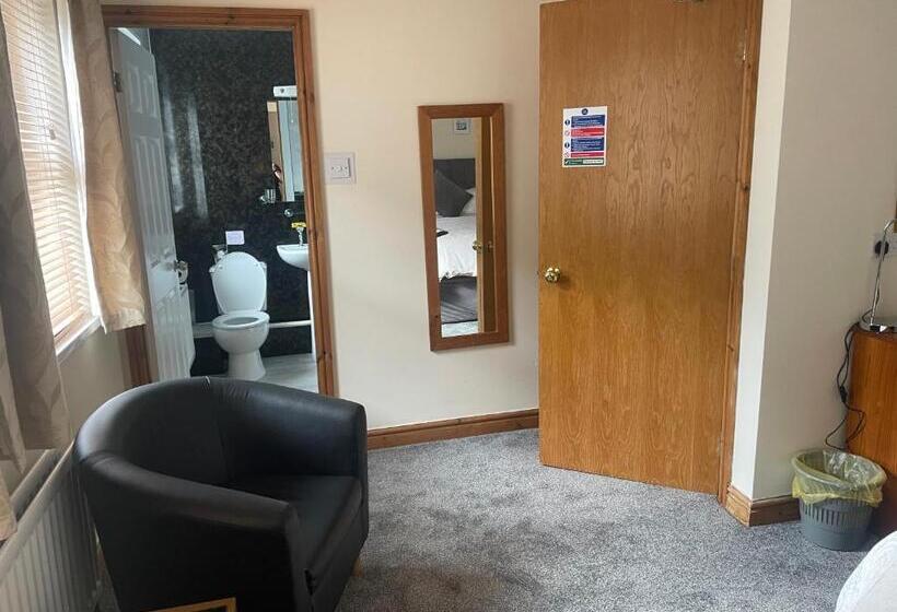 Quarto superior, Bron Menai Guest House