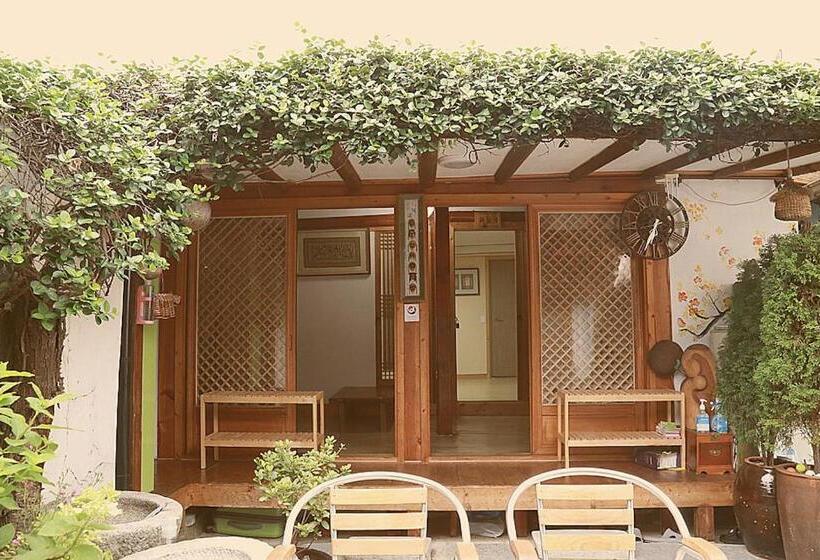 패밀리 룸, Hanok Story Guesthouse