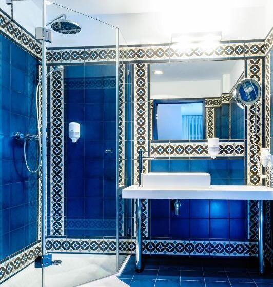 חדר דלוקס, Hugo Business & Spa