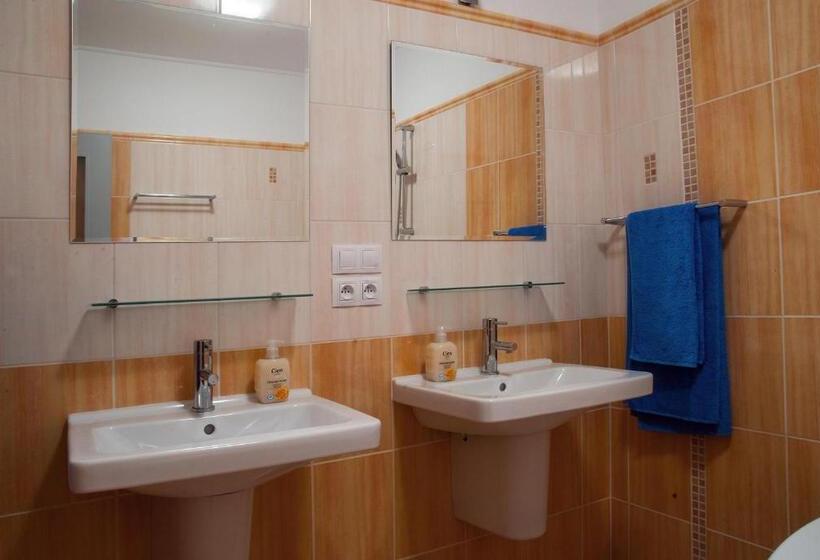 Студия Стандарт, Penzion U Vinotéky
