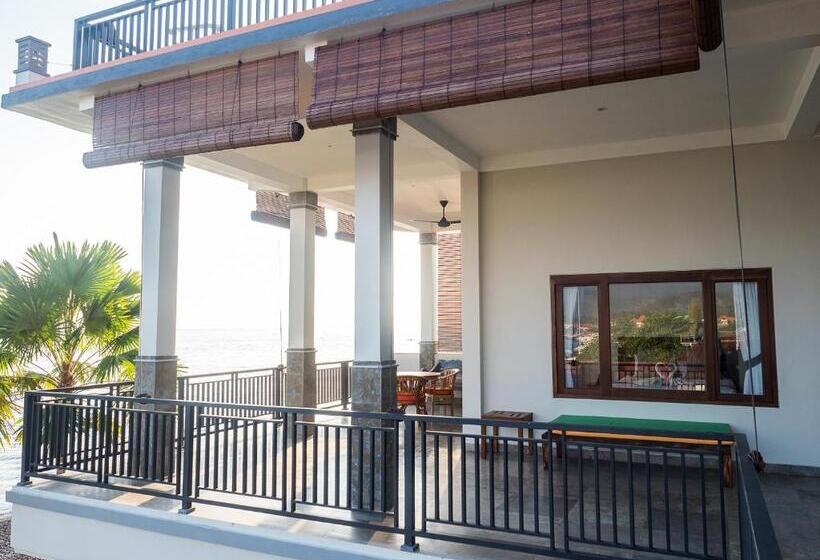 Номер Deluxe Вид на Море с Балконом, Amed Beach Villa