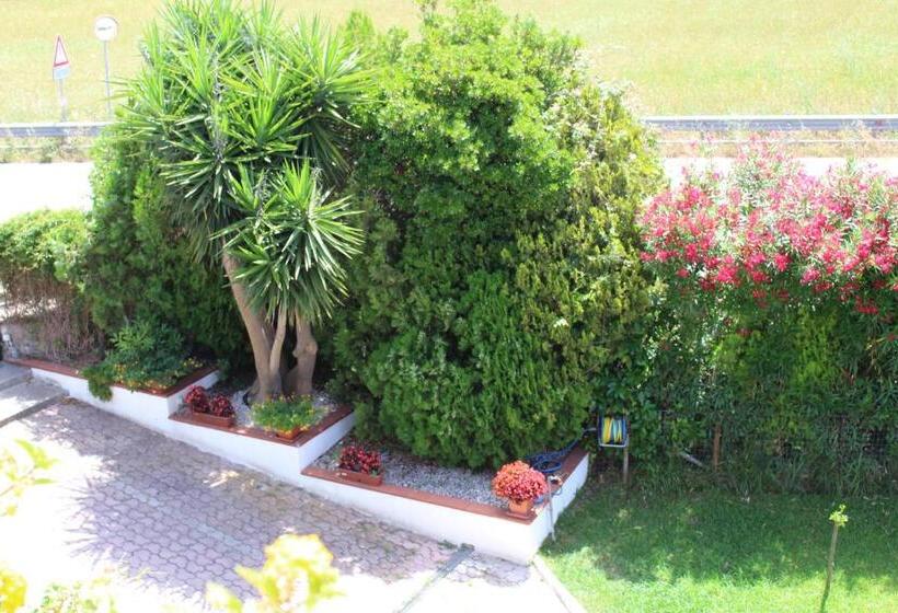 Номер Стандарт Трехместный, B&b Il Girasole