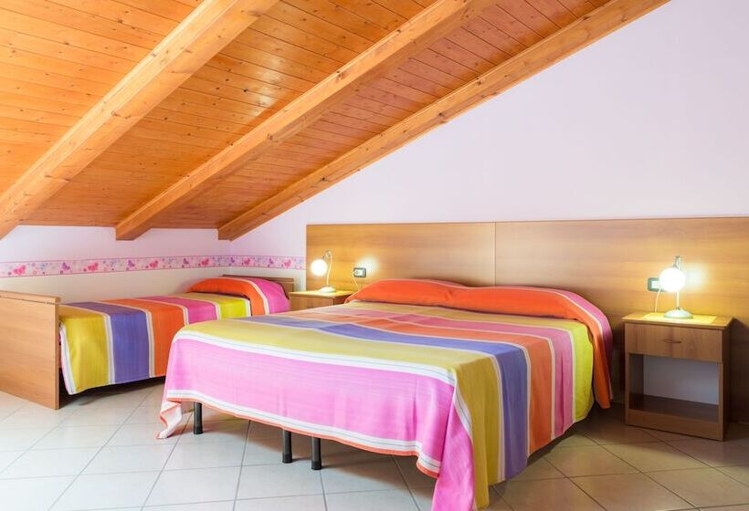 Номер Стандарт Трехместный, B&b Il Girasole