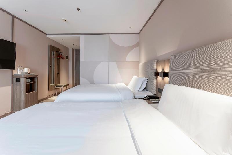 Номер Стандарт, Hanting  Zhangzhou Longjiang Building
