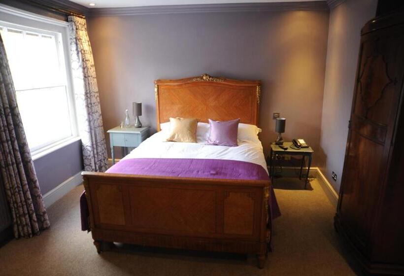Семейный Номер, The Tunbridge Wells