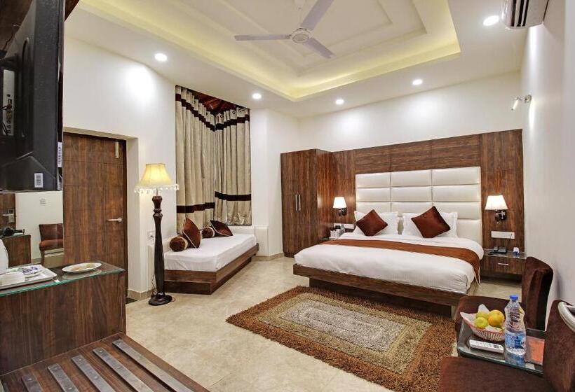 Номер Deluxe, Wood Castle Spa & Resort