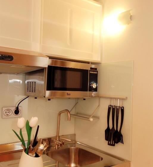 דירת שני חדרים, Hostal Rimbombin
