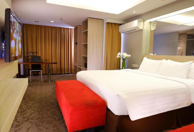 Люкс, Aston Pluit Hotel & Residence