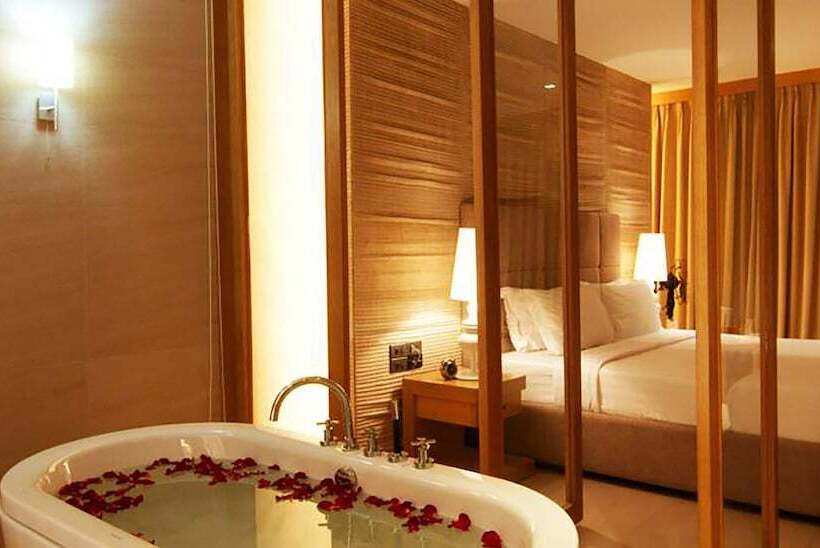 اتاق لوکس, Dune Hua Hin