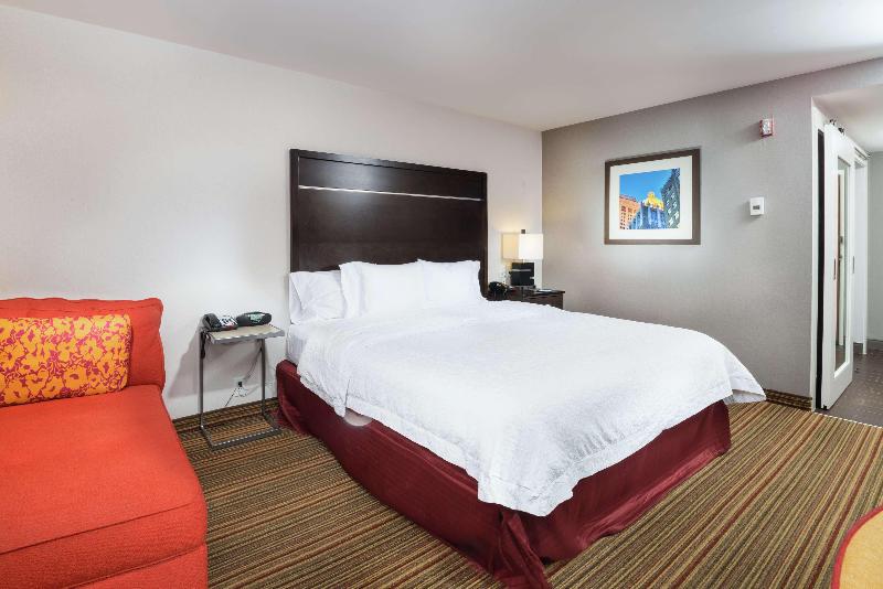 חדר סטנדרט עם מיטת קינג, Holiday Inn Express Thunder Bay, An Ihg
