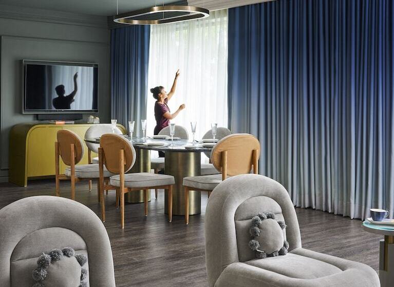 سوییت, Hyatt Centric Sector 17 Chandigarh