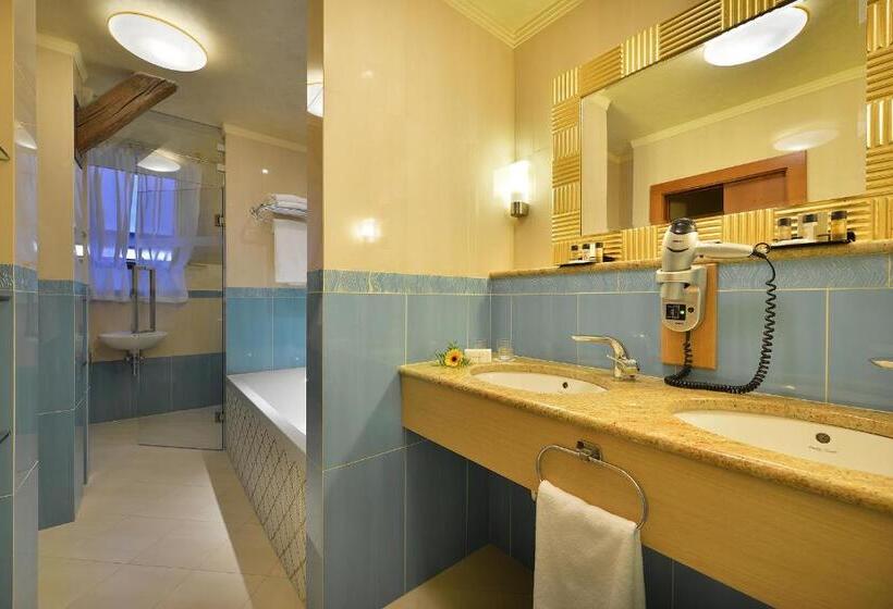Люкс, Zvon Design Suites