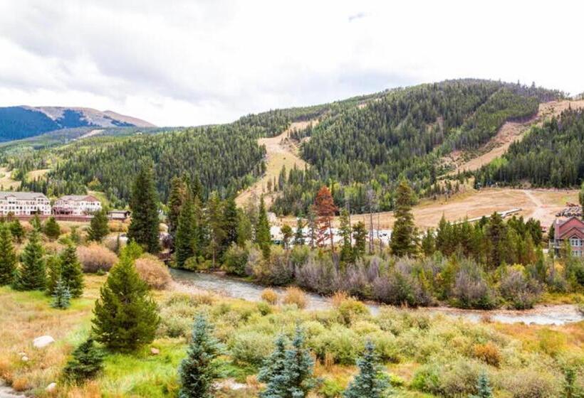 Дом 2 Спальни, The Pines Condo Unit 2044