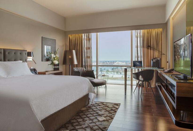 اتاق کلاب, The Art Hotel & Resort