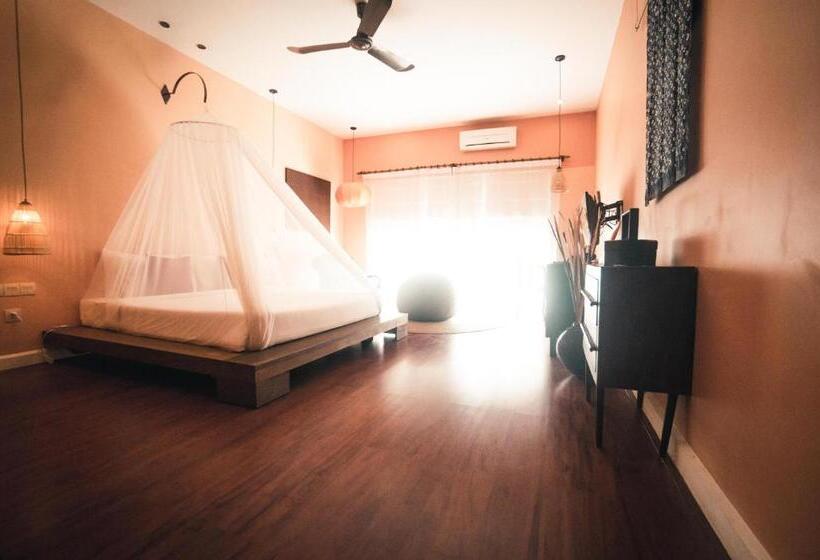 Номер Комфорт, Iroha Garden Hotel & Resort