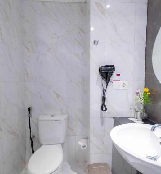 Номер Стандарт Плюс, Brits Hotel Puri Indah