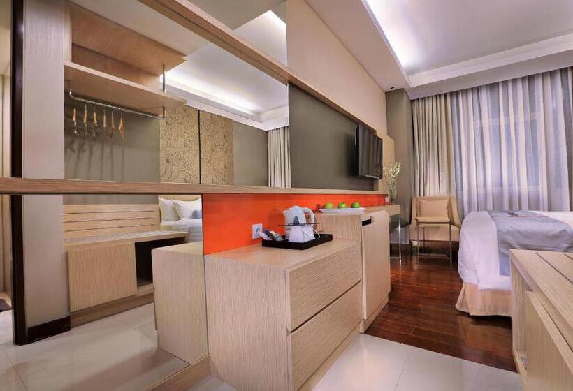 Номер Superior, Harper Malioboro Yogyakarta By Aston