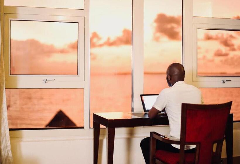 سوییت, Landmark Mbezi Beach Resort