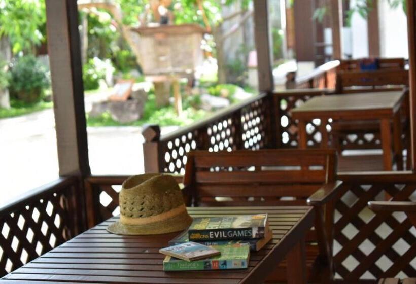Номер Стандарт, Sairee Hut Resort Koh Tao