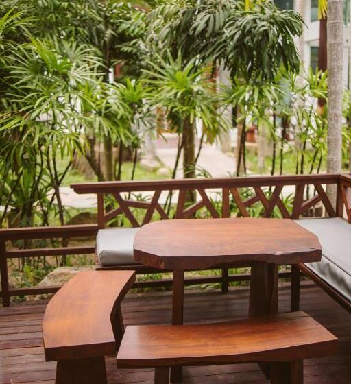 스탠다드 룸 가든 전망, Sairee Hut Resort Koh Tao