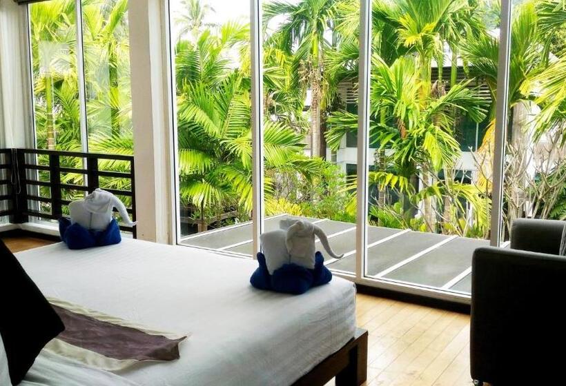디럭스 룸, Sairee Hut Resort Koh Tao