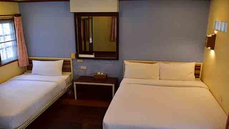 스탠다드 방갈로, Sairee Hut Resort Koh Tao