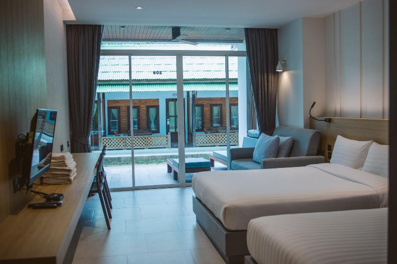 패밀리 룸, Sairee Hut Resort Koh Tao