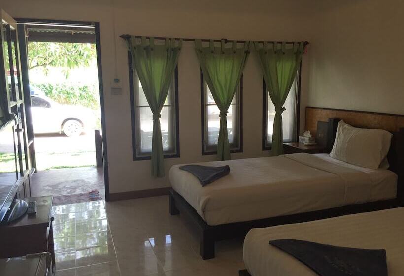 Номер Стандарт, Sairee Hut Resort Koh Tao