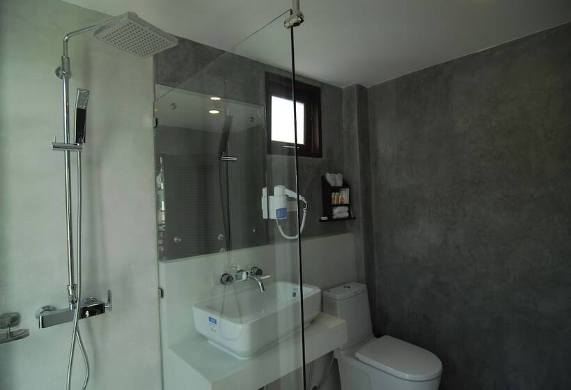 스탠다드 룸 가든 전망, Sairee Hut Resort Koh Tao