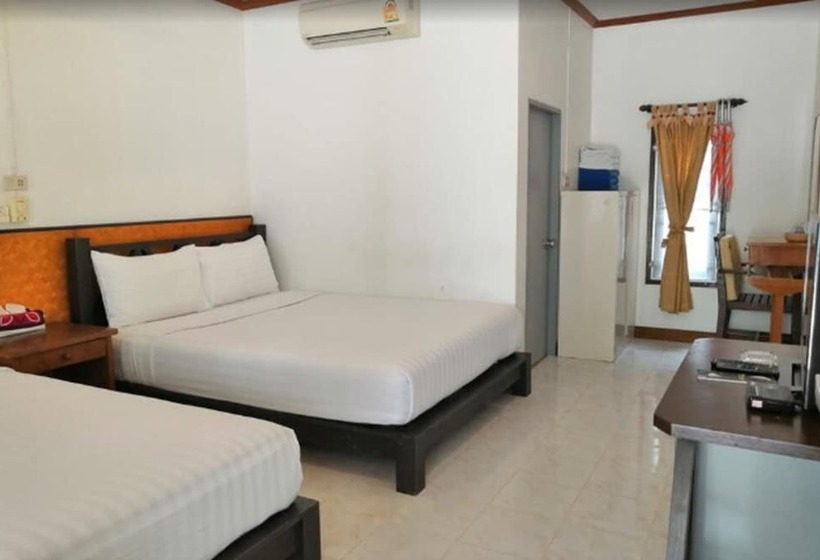 스탠다드 트리플 룸, Sairee Hut Resort Koh Tao