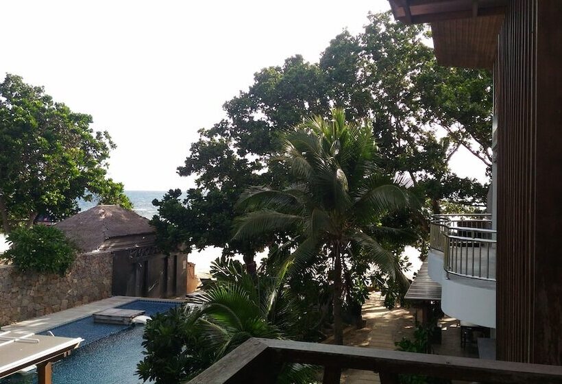 풀장 전망 디럭스 룸, Sairee Hut Resort Koh Tao