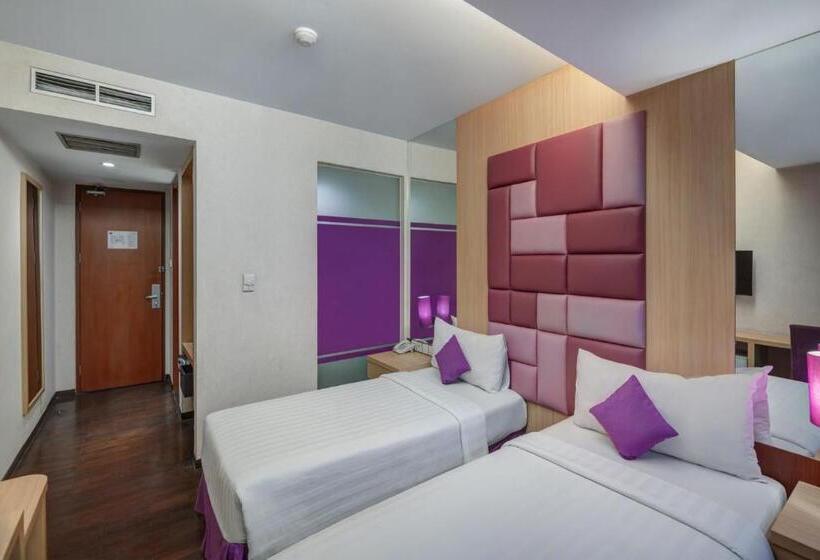 اتاق لوکس, Quest Hotel Darmo   Surabaya By Aston