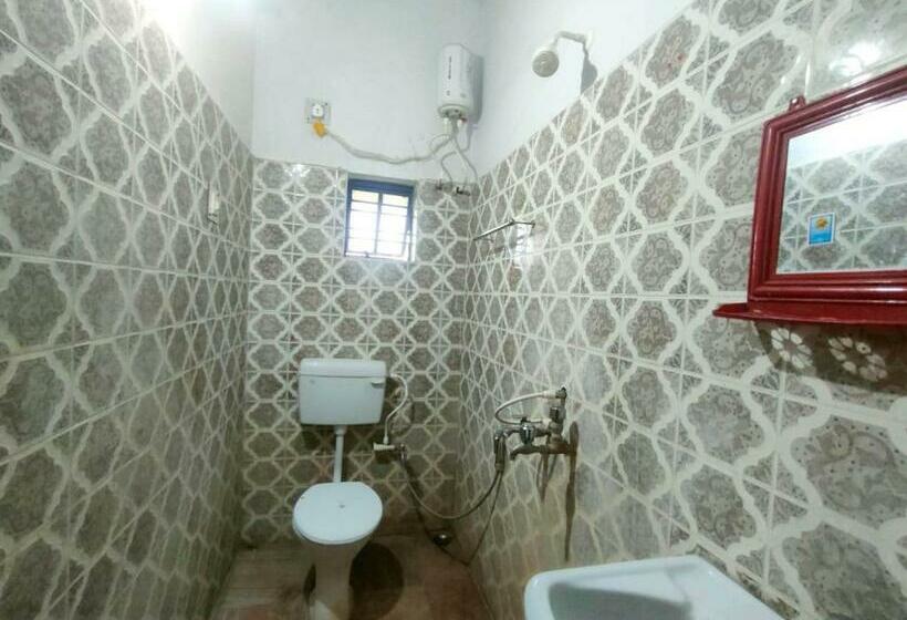 Номер Economy, Staymaker Rituranga   5 Mins Walk From Sonajhuri Haat