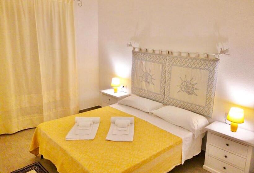 آپارتمان 1 خوابه با چشم‌انداز دریا, Residence Con Piscina A Badesi, Appartamenti Con Wifi E A.c
