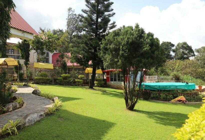 デラックスルーム, Treebo Raval Resort With Valley View