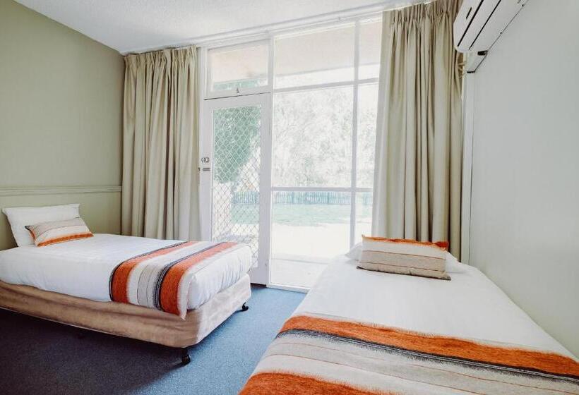 패밀리 룸, Artesian Spa Motel