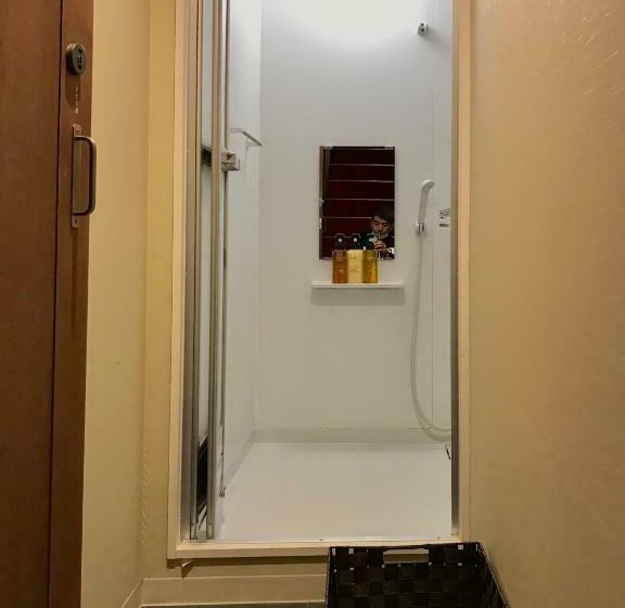 Family Room Shared Bathroom, ダース旅館＆カフェ（dozen Ryokan＆cafe）