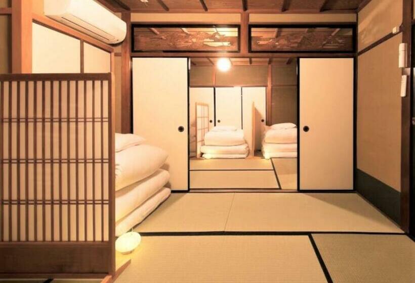 Family Room Shared Bathroom, ダース旅館＆カフェ（dozen Ryokan＆cafe）