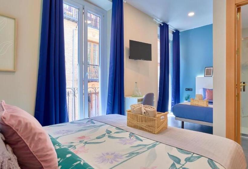 اتاق راحتی سه تخته, Casa Vestali