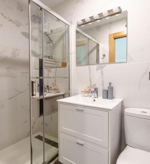 اتاق اکونومی یک تخته, Casa Vestali