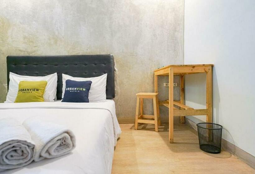 이코노미 룸, Urbanview Hotel Syariah De Umbrella Ciputat