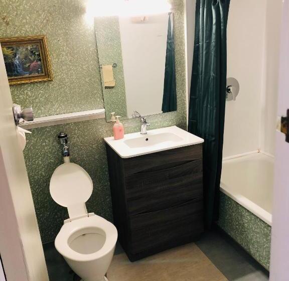 Семейный Номер, Ariki Backpackers