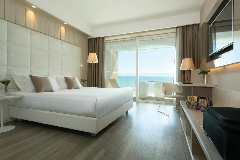 Трехместный Номер Deluxe Вид на Море, Almar Jesolo Resort & Spa