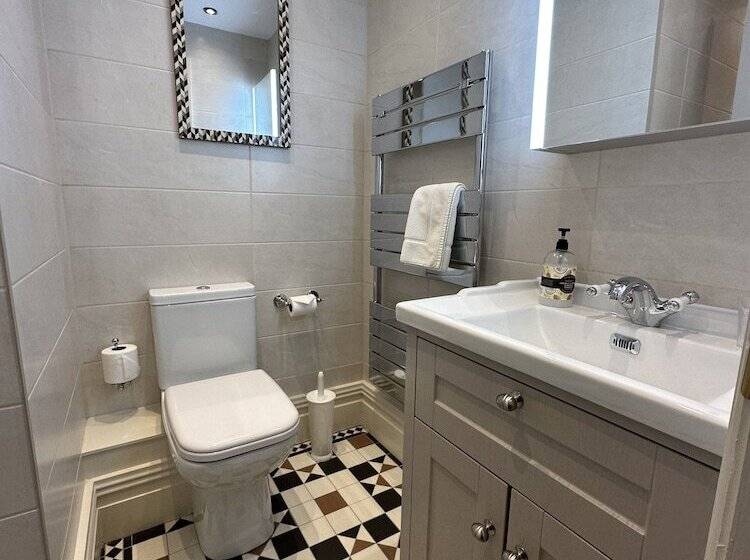 Номер Стандарт, Chester House Guest House