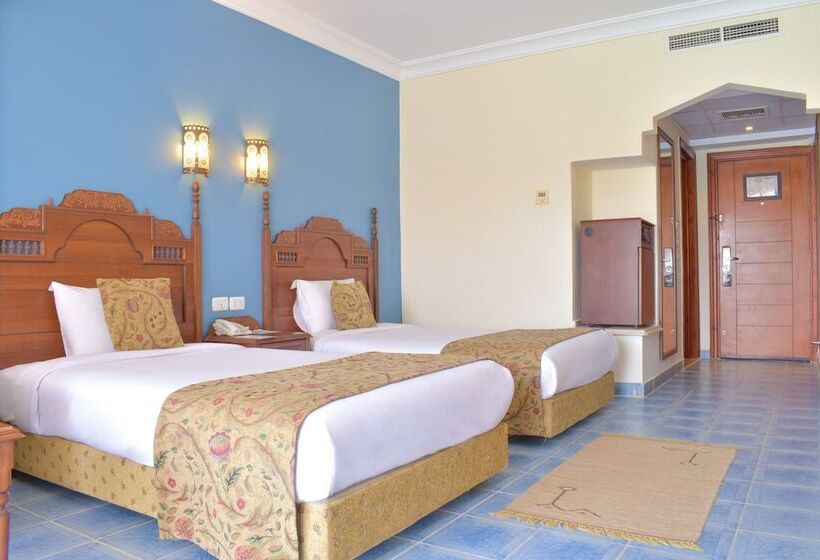 اتاق استاندارد با چشم‌انداز دریا, Jasmine Palace Resort