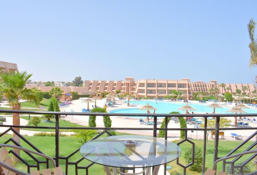 اتاق استاندارد با چشم‌انداز استخر, Jasmine Palace Resort