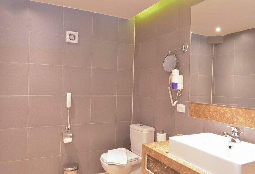 اتاق سوپریور با چشم‌انداز دریا, Jasmine Palace Resort