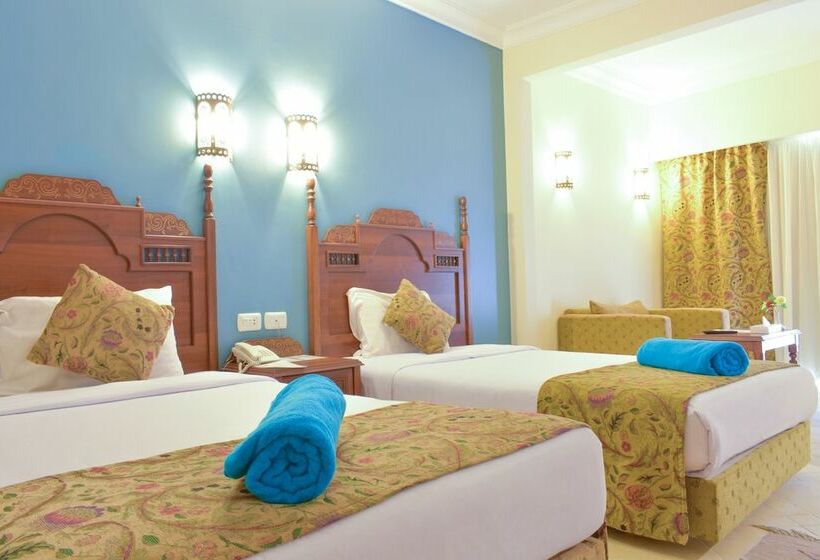 اتاق خانوادگی با چشم‌انداز دریا, Jasmine Palace Resort